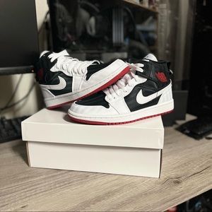 JORDAN 1 MID WHITE CANVAS